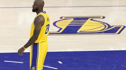 中国女篮对阵马里赛程变动，宫鲁鸣点评张子宇世界杯首秀